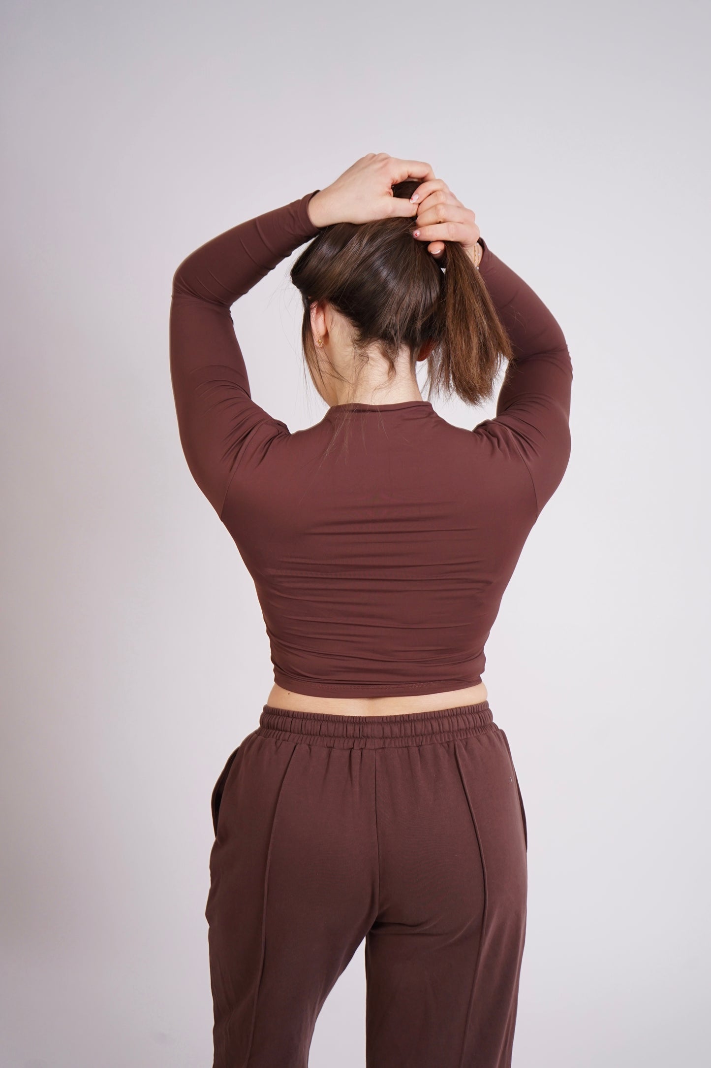 TONE Cropped Top Hnědý