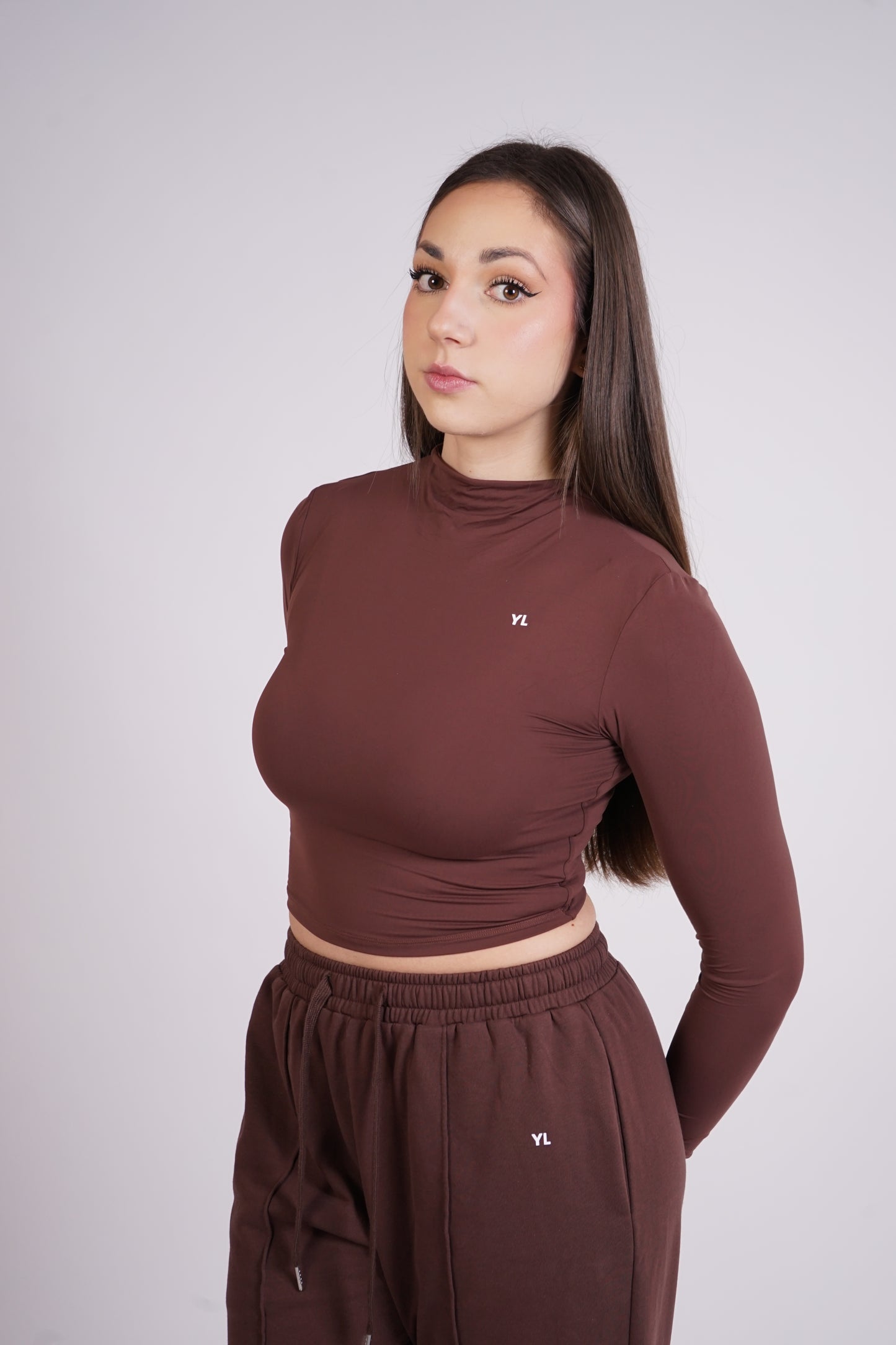 TONE Cropped Top Hnědý
